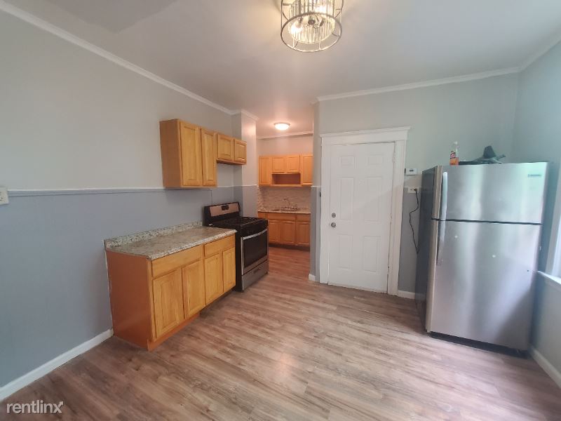 160 Garfield ave 2F